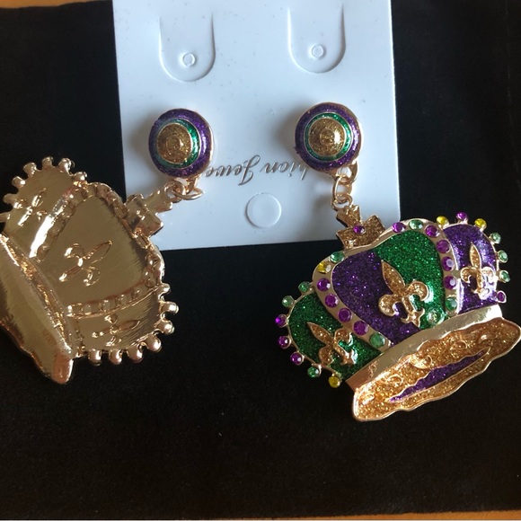 LIQUIDATING Mardi Gras Crown Earrings Purple Green Gold Dangly - Picture 2 of 3